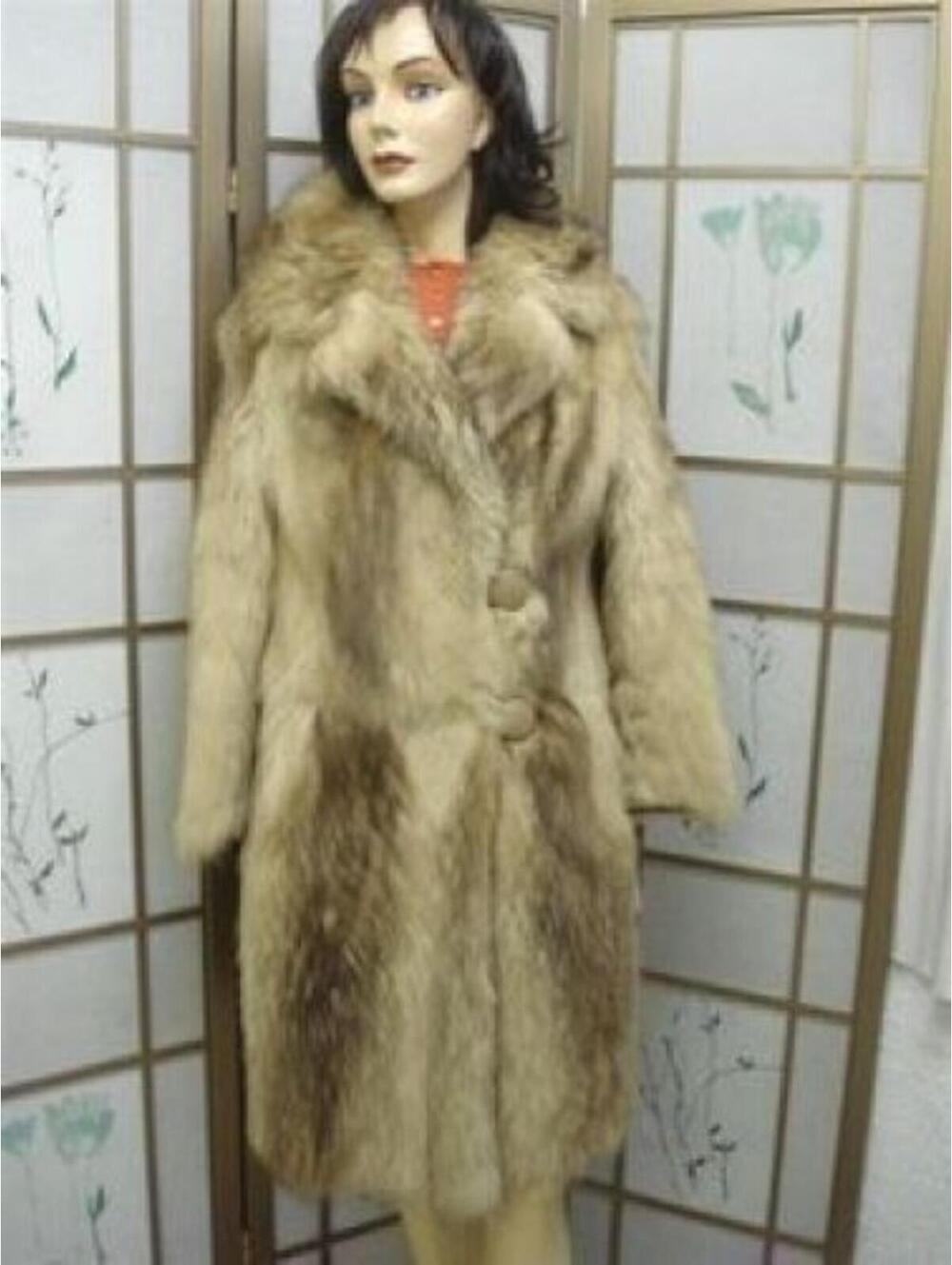 PRE-OWNED BLEACHED RACCOON FUR COAT WOMEN SZ 4